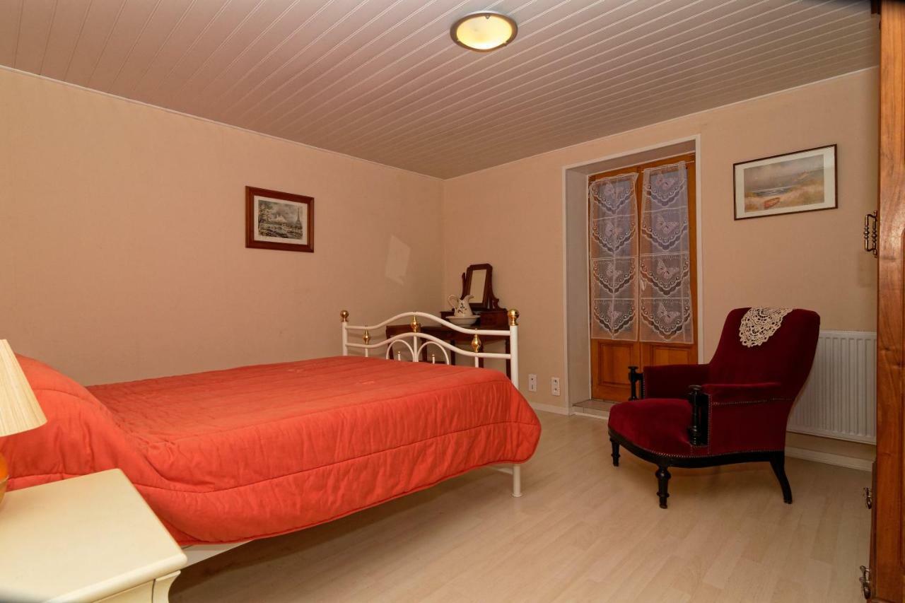 Gite De Sauviat 25 Chemin Du Grand Pacher Le Bourg De Sauviat 63120 Exterior foto